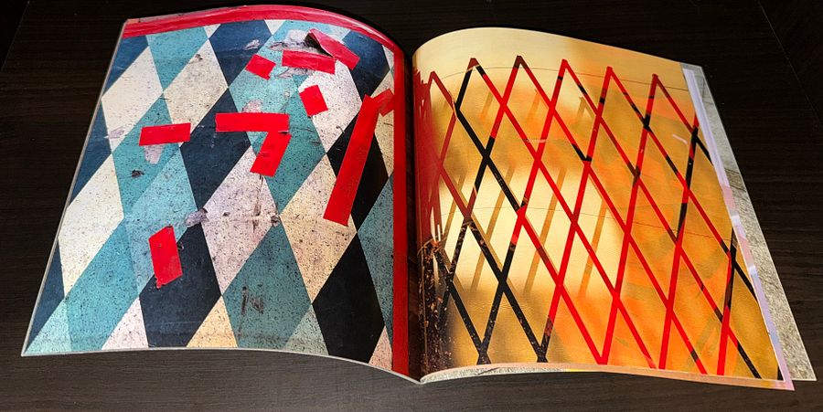 2022 - Zimmer Charging 3-1 Color Book product image (3)