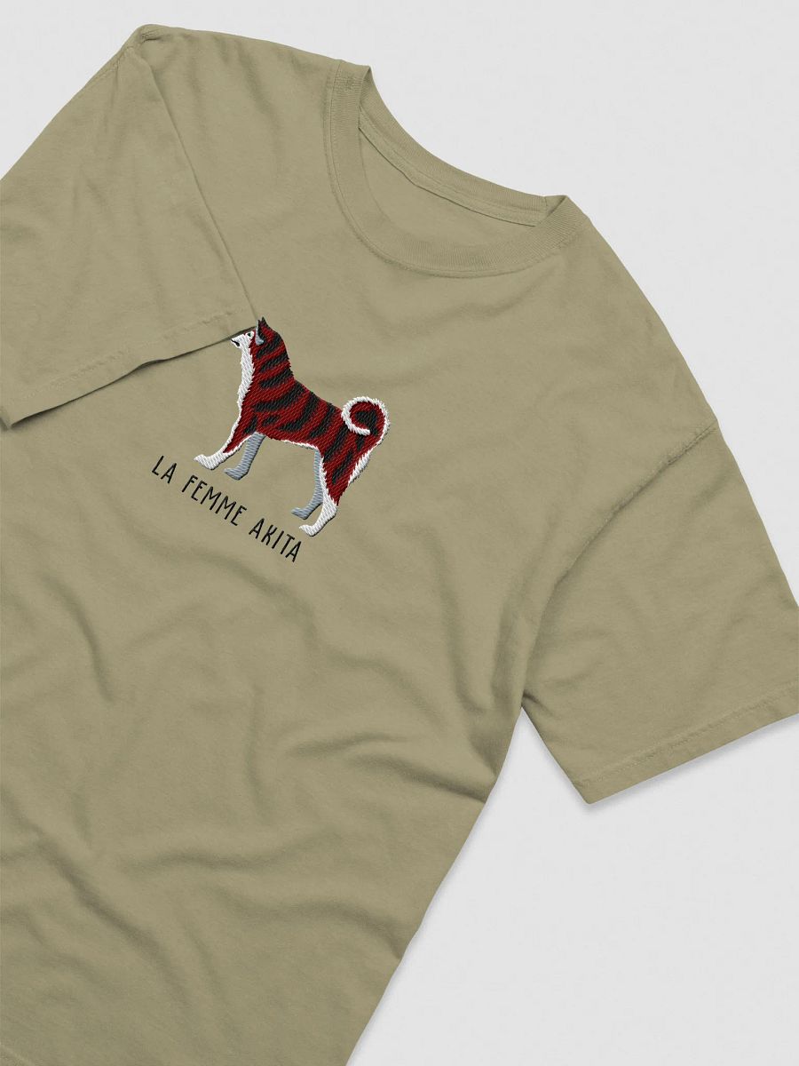 La Femme Akita T-Shirt(Embroidered) of a Japanese Akita(Red Brindle) product image (11)