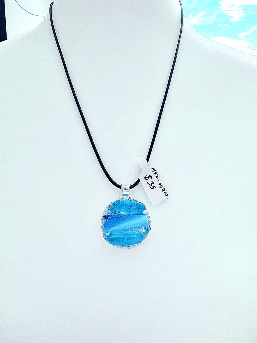 Coastal Calm Horizon Pendant Necklace | Handmade Glass Art Jewelry | Monique Faella Designs™ | MFD-00210 product image (7)