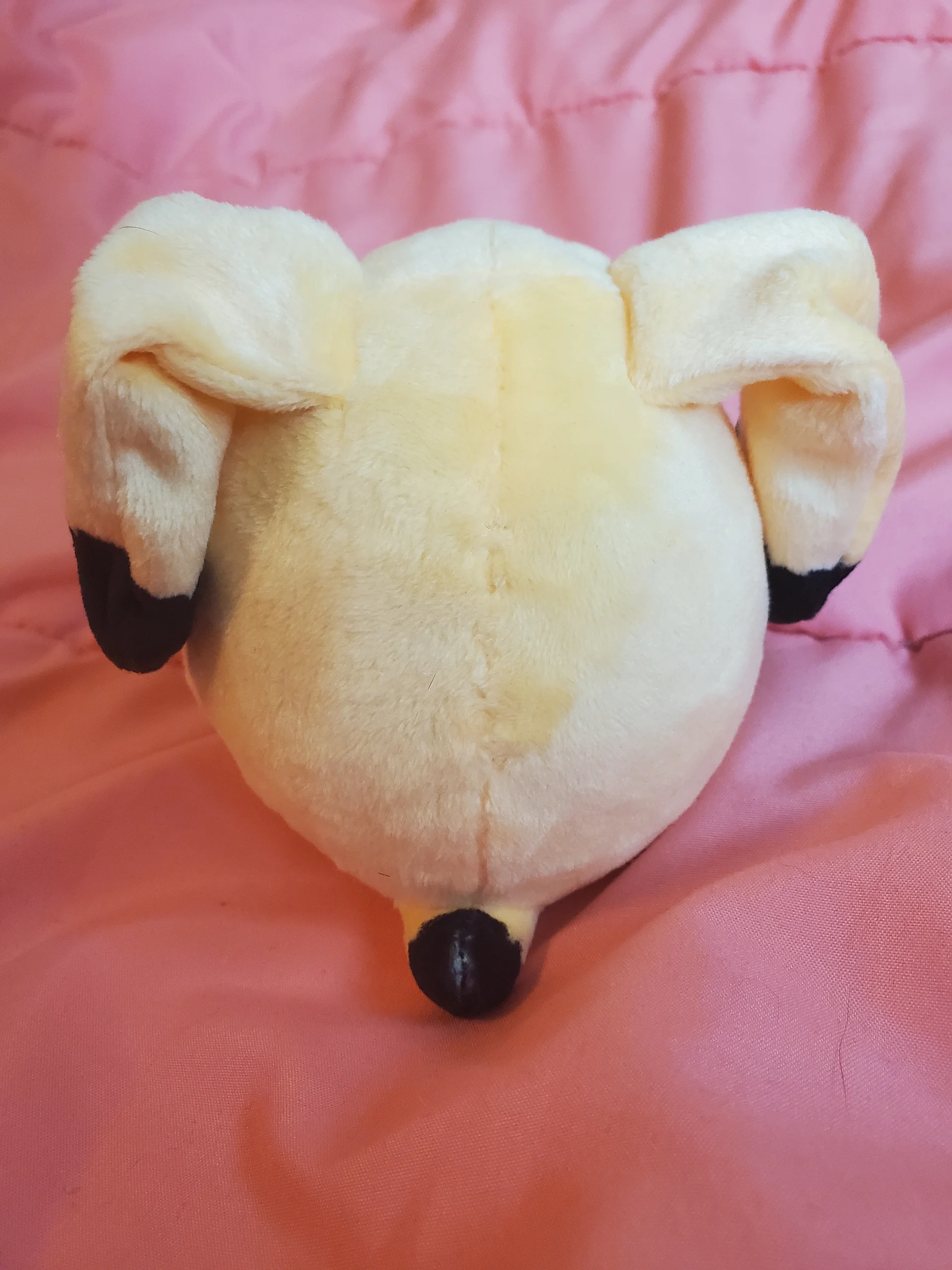 Huevo (Rouvere) Plushie product image (2)