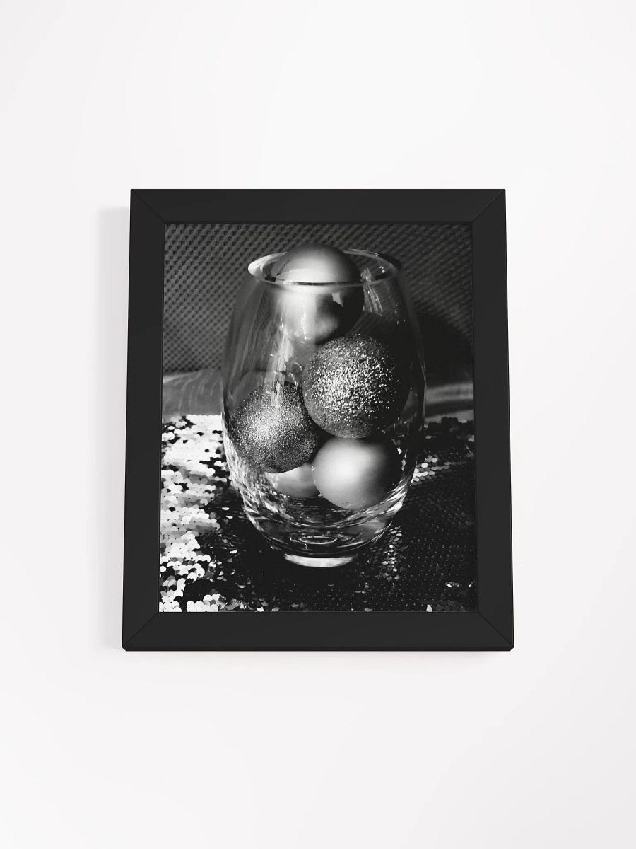 Glimmering Spheres in Monochrome Vase Framed Poster product image (1)