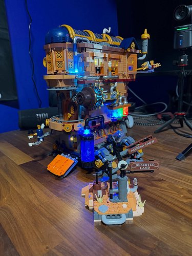 Lumibricks Alchemist Moving Castle is done. Working on the videos. So stay tuned. #lumibricks #lumibricks_official