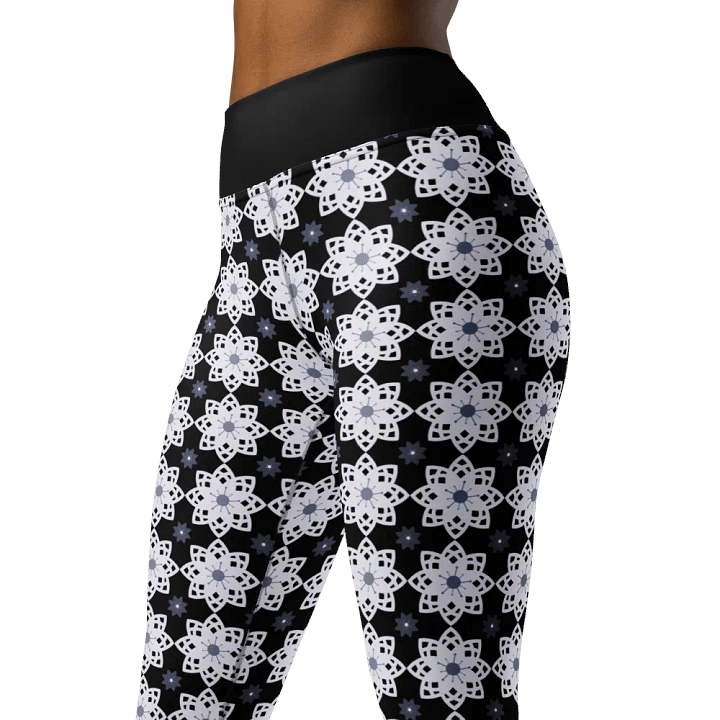 Elegant Floral Pattern High-Waisted Yoga Leggings product image (1)