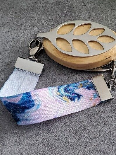 Blue Marble Elastic Bracelet | Handmade Accessory for Bellabeat Leaf Urban & Ivy product image (1)