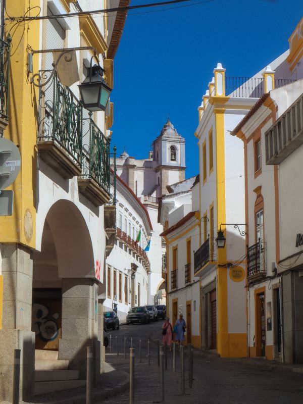 Streets of Evora - Photo product image (1)