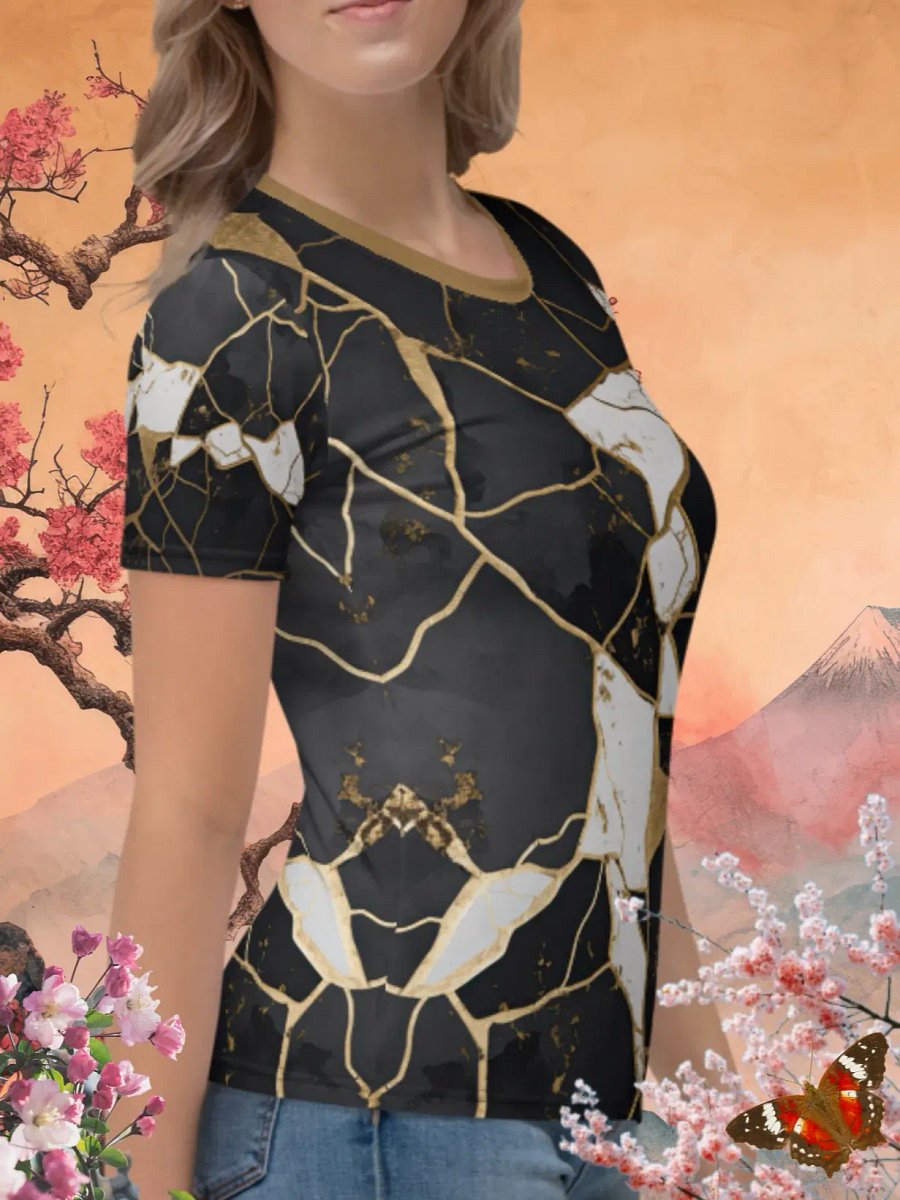 Black, White & Gold Kintsugi Print T-Shirt product image (3)