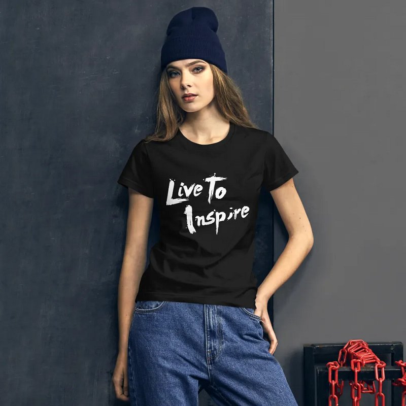 WOMEN'S FITTED 