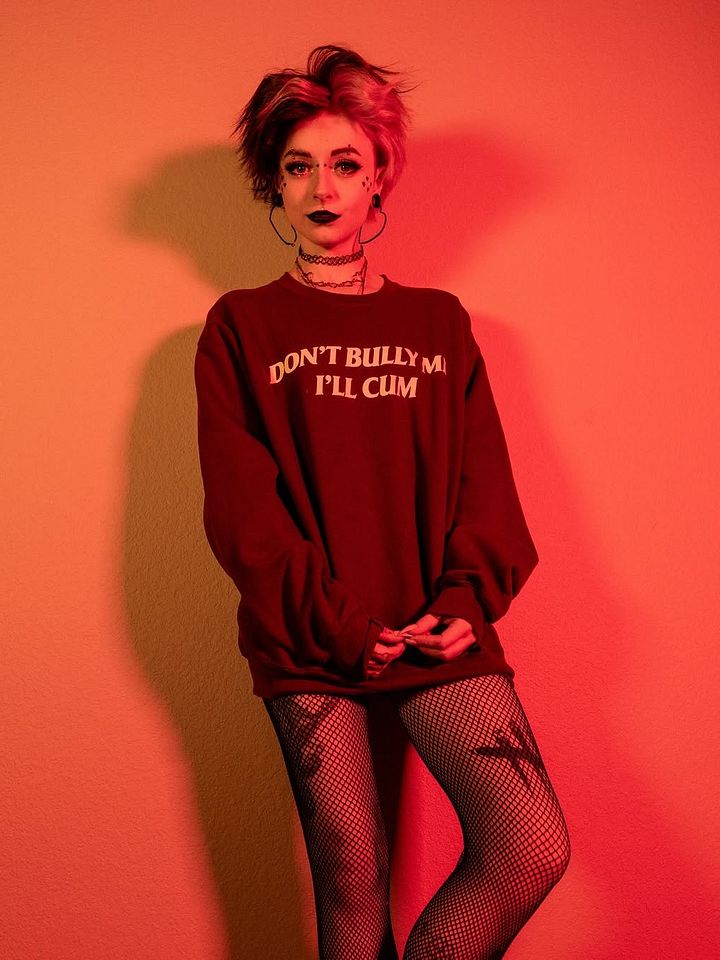 Don't bully me I'll cum - Sweatshirt (White) product image (1)