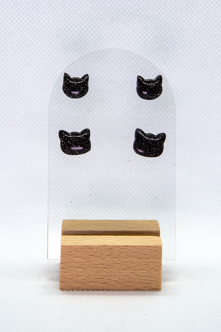 Large Cat Studs product image (2)
