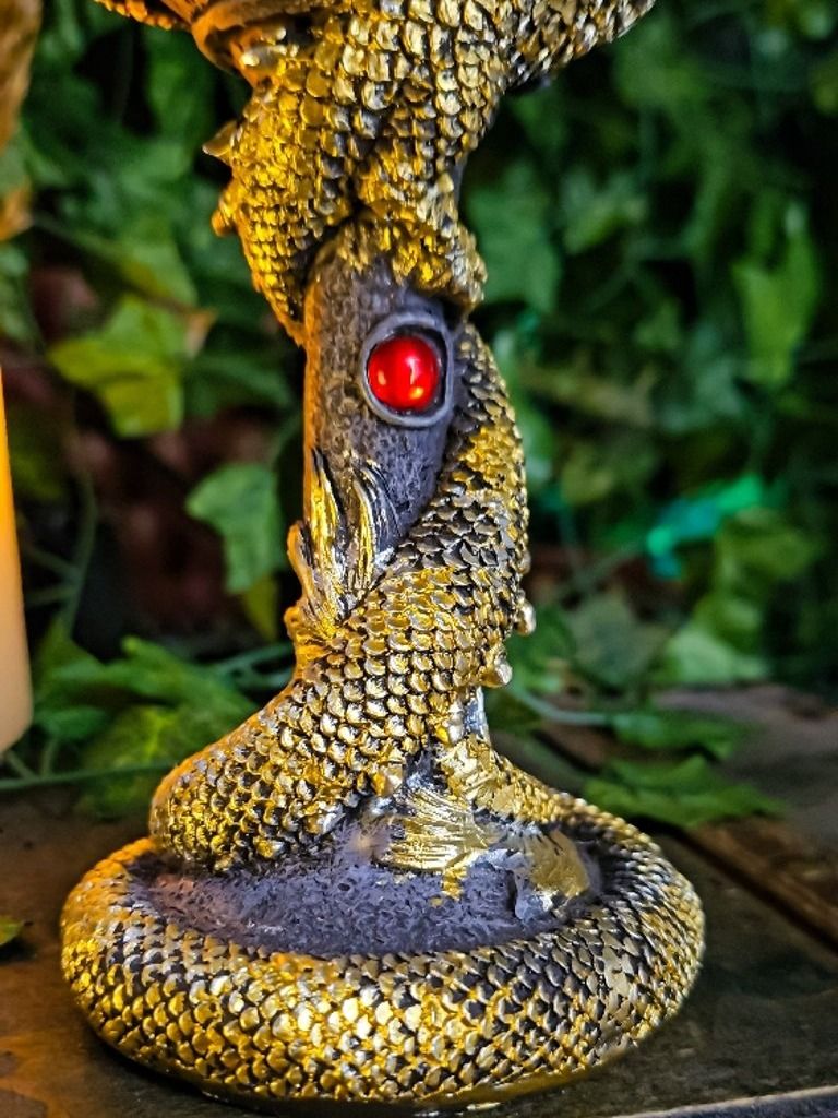 The Armored Kingdom Golden Dragon Crimson Goblet product image (3)
