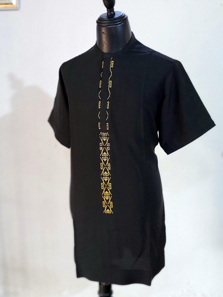 A BLACK SENATOR OUTFIT WITH MONOGRAM product image (1)