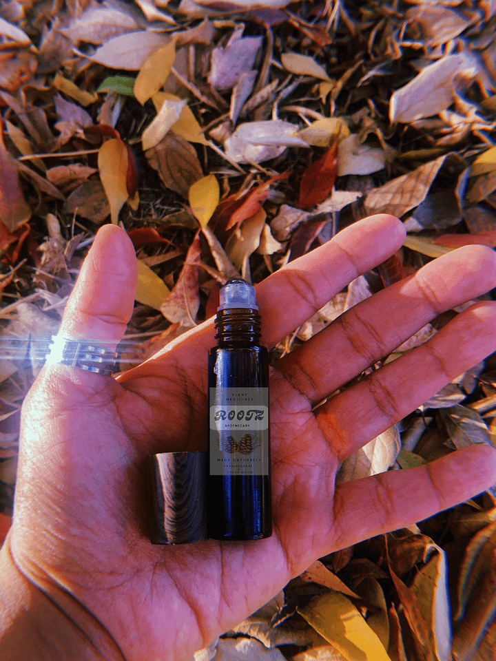 Frankincense Cedarwood Essential Oil Roll On (10 ml) product image (2)