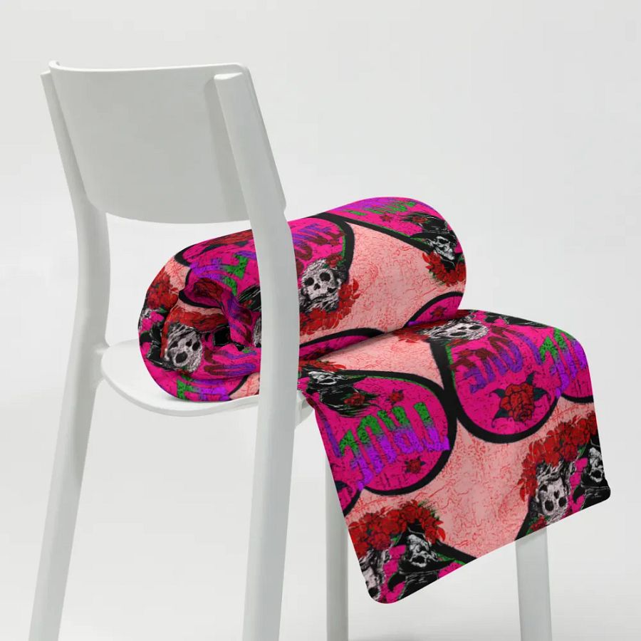 True Love Pink & White Blanket product image (11)