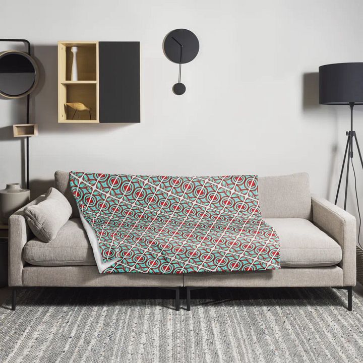 Blue & Red Diagonal Pattern Throw Blanket product image (1)