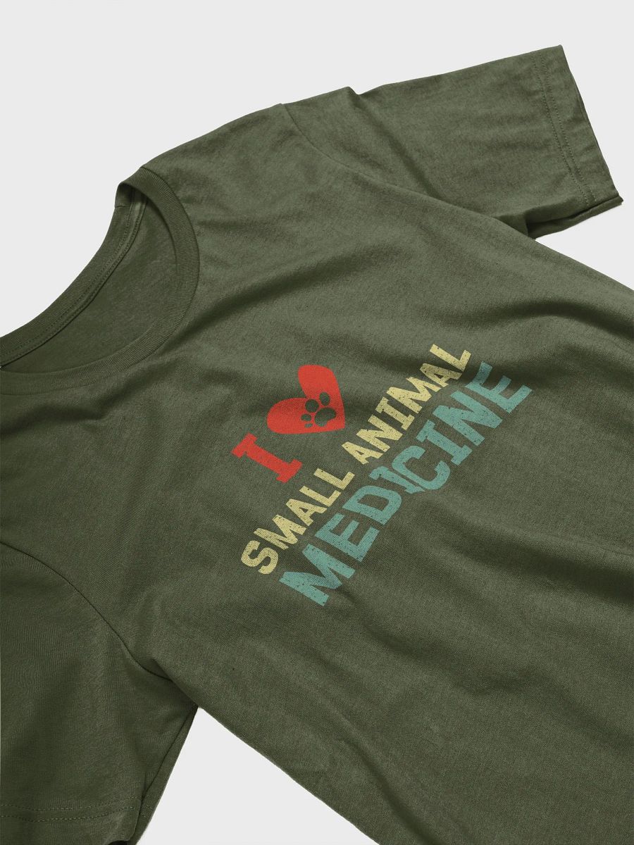 "I love small animal medicine" t-shirt product image (6)