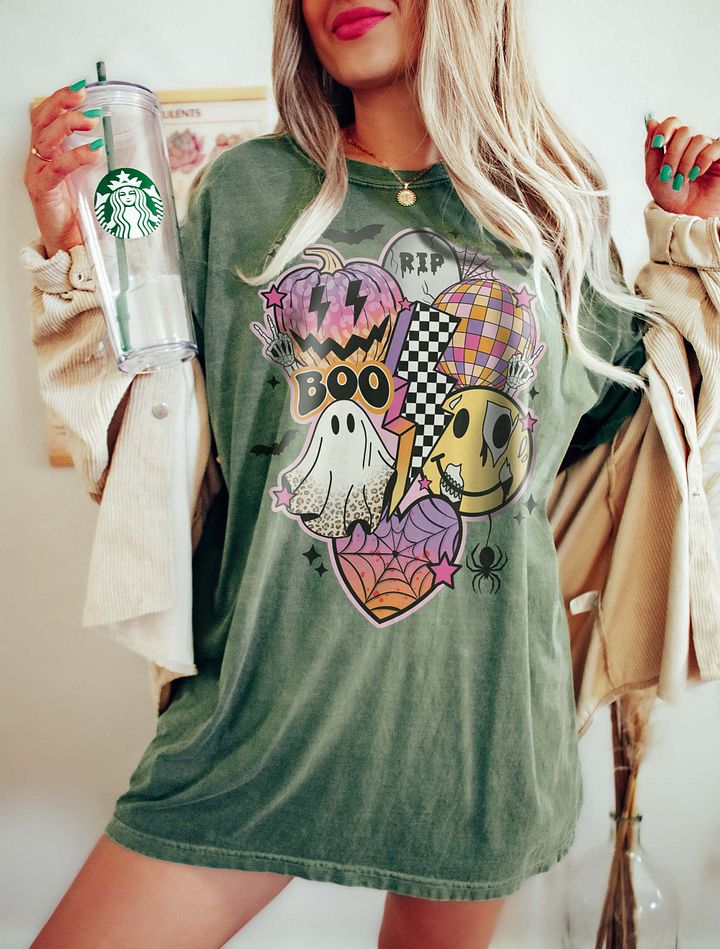 Fall and Halloween Elements Collage(5) T-Shirt | Maximalist Fall and Halloween T-Shirt Design product image (15)