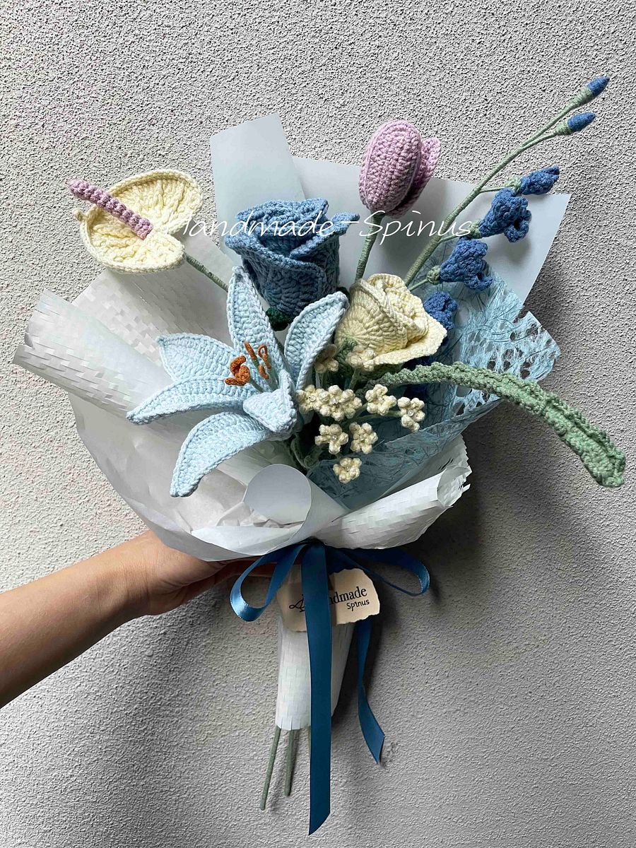 Dreamy Purple Lavender Blue Dye Crochet Knit Bouquet product image (3)