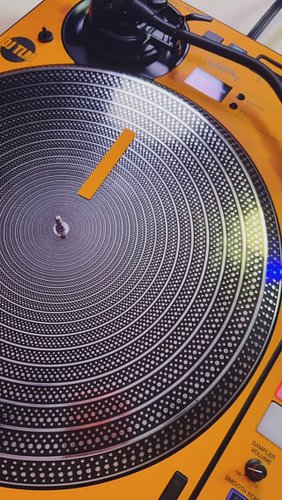 Need the link? Drop “crates” in the comments, and I’ll send you all the info!

#cratesradio #djtlmtv #dabassment #mixshow #li...