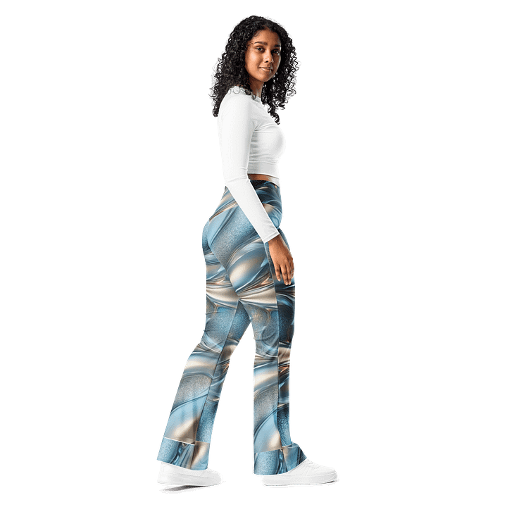 Sway & Stride Flare Leggings product image (2)