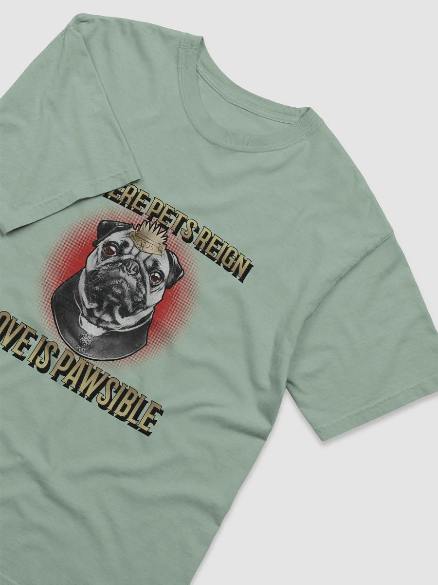 Regal Pug Love T-Shirt product image (37)