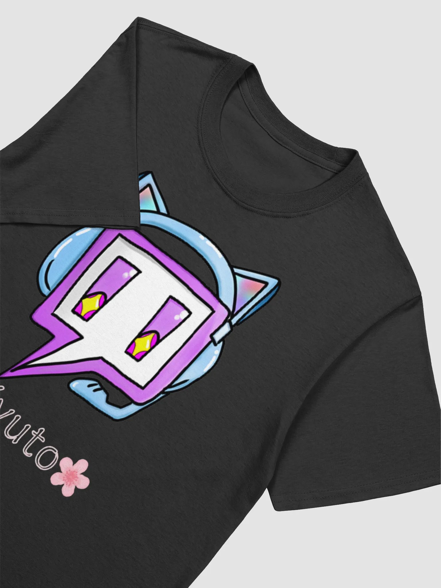 Kyuto Gamer on TV- T-Shirt product image (3)