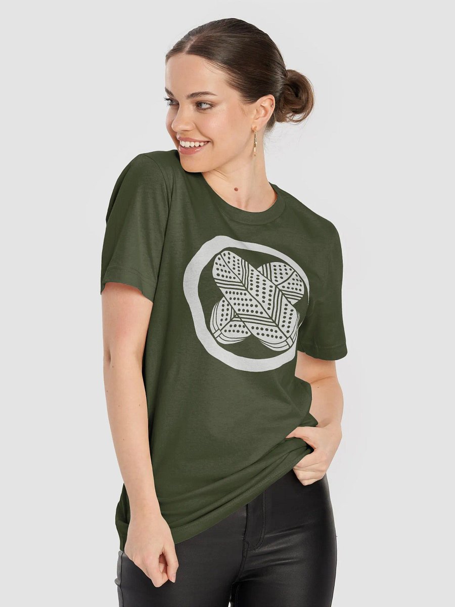 Abe Clan Crest T-Shirt – Symbol of Nobility & Vigilance product image (5)
