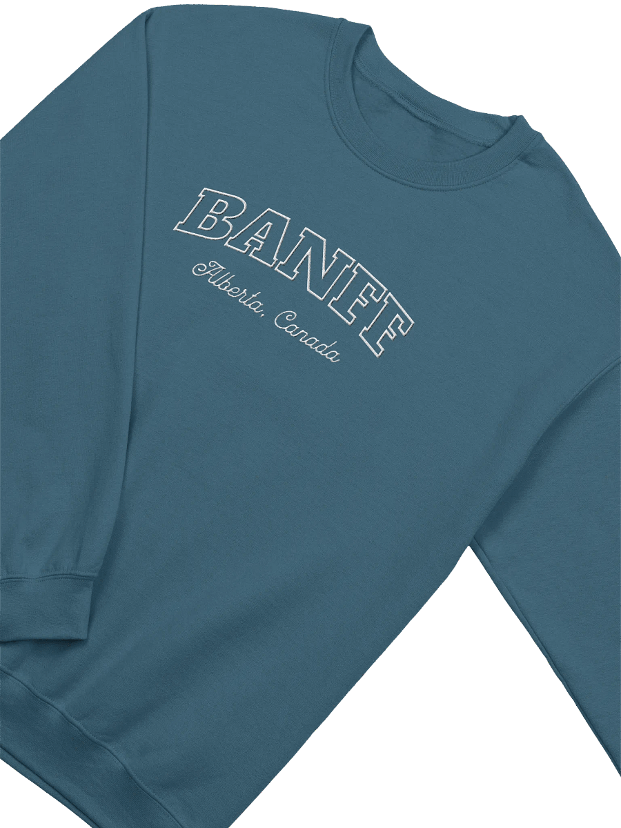 Banff Minimalist Center Embroidery Crewneck product image (10)
