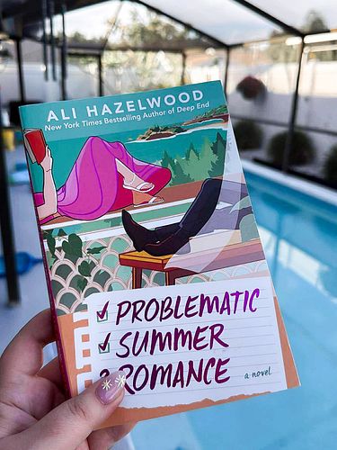 School’s out! That means plenty of time to read by the pool! 
What’s on your summer TBR?
.
.
.
#readingbuddy #bookrecommendat...