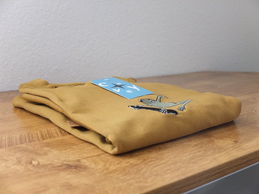 Skateboarding Frog Tee product image (3)