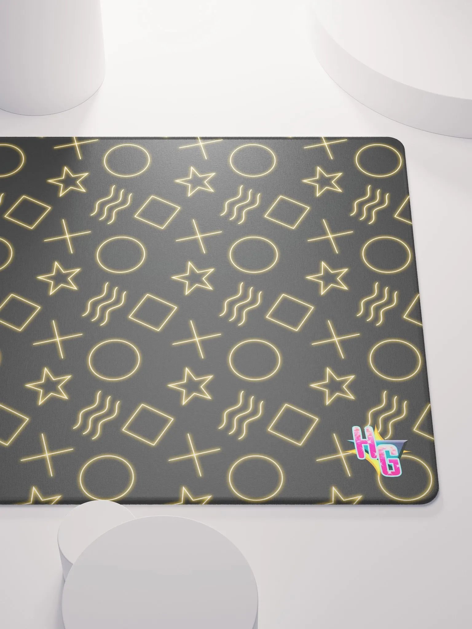 ESP Card Pattern Hunter's Guild Emblem Mouse Pad—Goldie Edition product image (5)