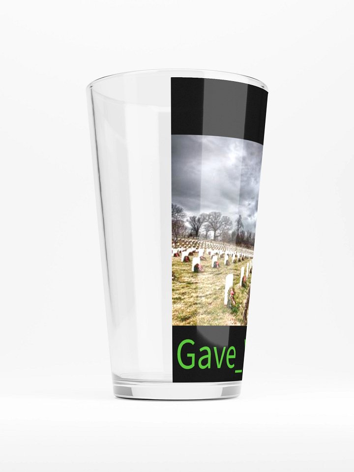 Grave_yard_king pint glass product image (2)