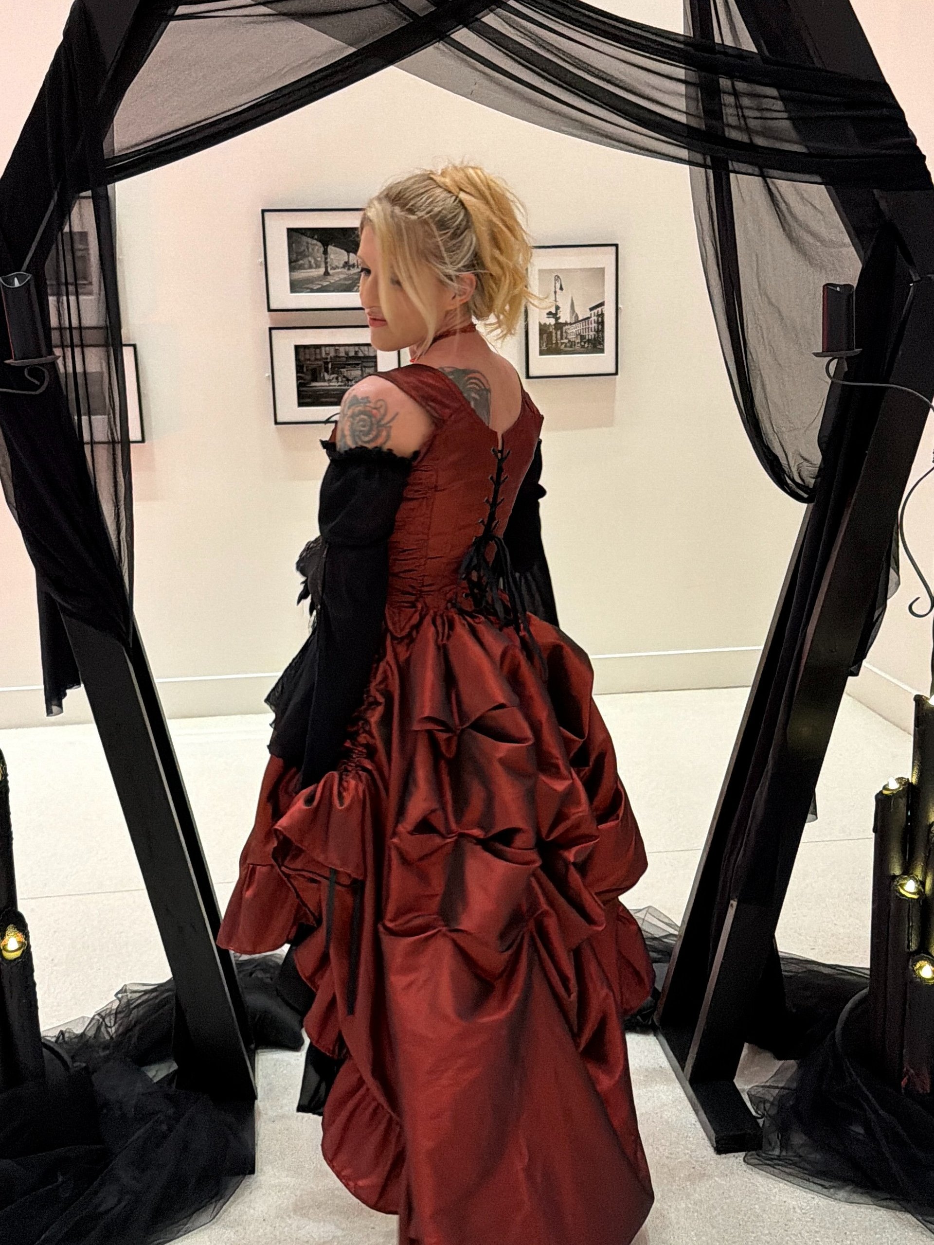 18th-Century Inspired Double-Laced Taffeta Stays product image (4)