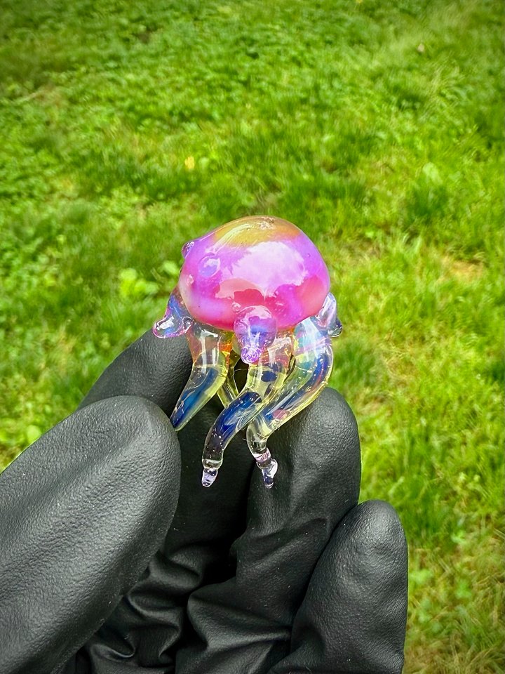Pink Floatfish Jellyfish Glass Trinket product image (1)