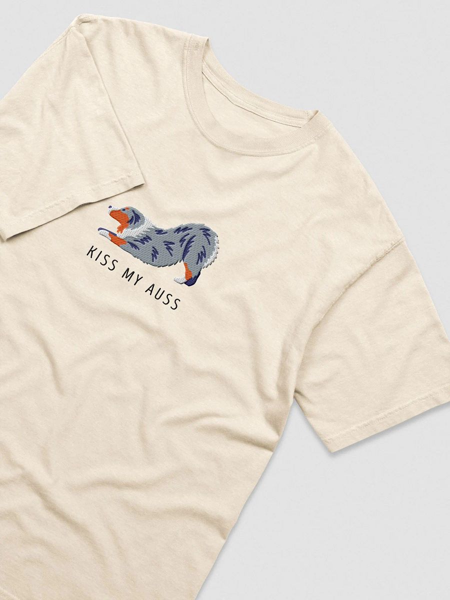 Kiss My Auss(2) T-Shirt(Embroidered) of an Australian Shepherd(Blue Merle) product image (5)