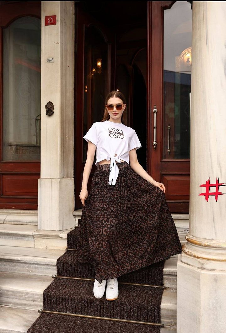 Luxury Women Dress product image (1)