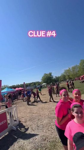 when it’s your turn to record a clue but you’re at a 5k mud run for breast cancer 💪🎀

does this change your guess?!

#between...