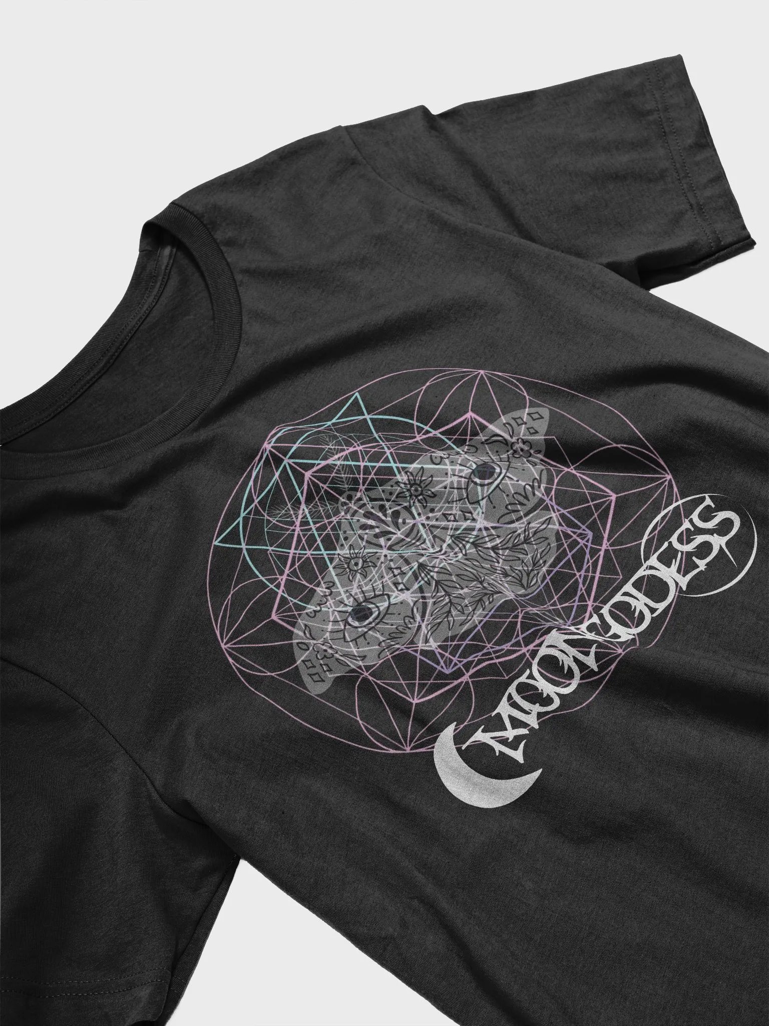 Geometry Moth T-Shirt product image (15)
