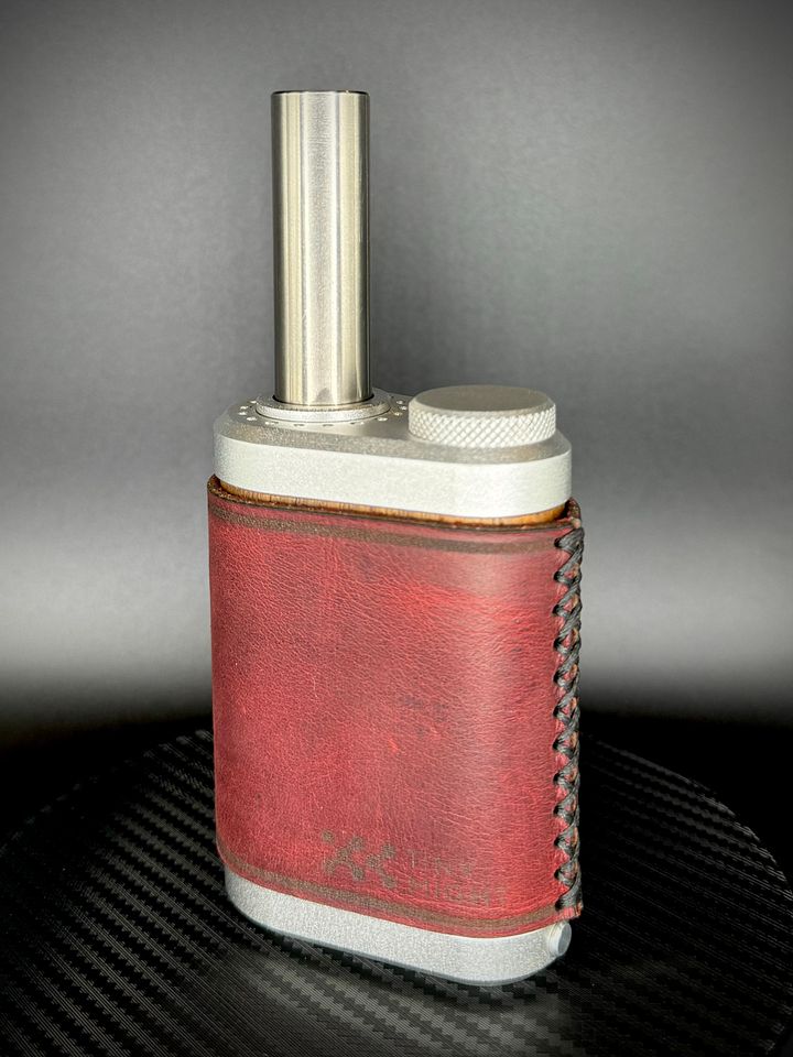 Leather SedHed Tinymight 2 TM2 Sleeve - Red product image (1)