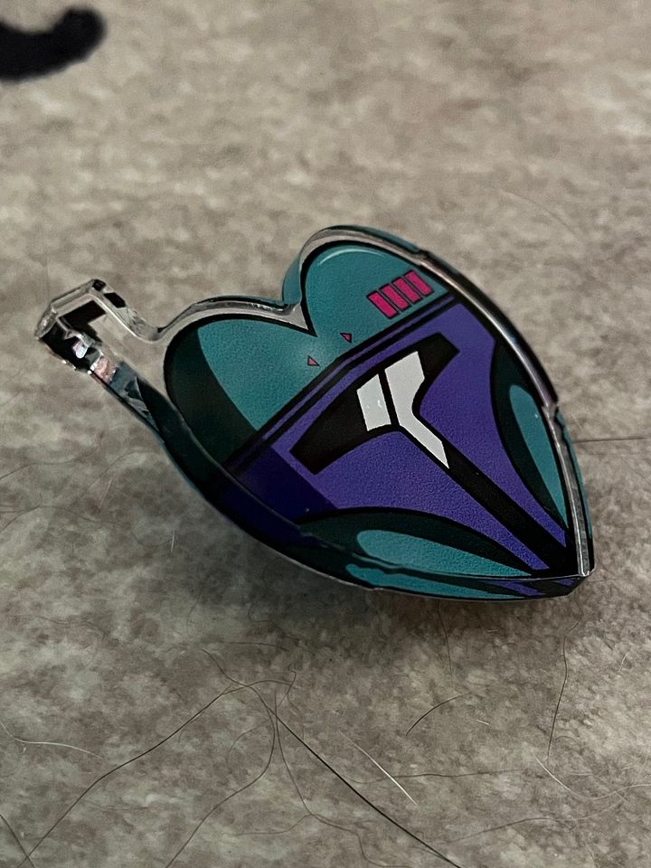 GingerFett Heart acrylic pin product image (2)
