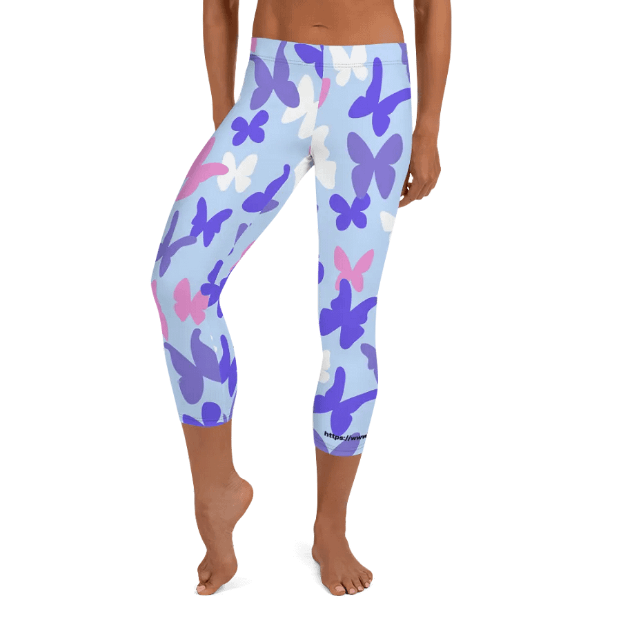 Butterfly All-Over Print Capri Leggings product image (3)