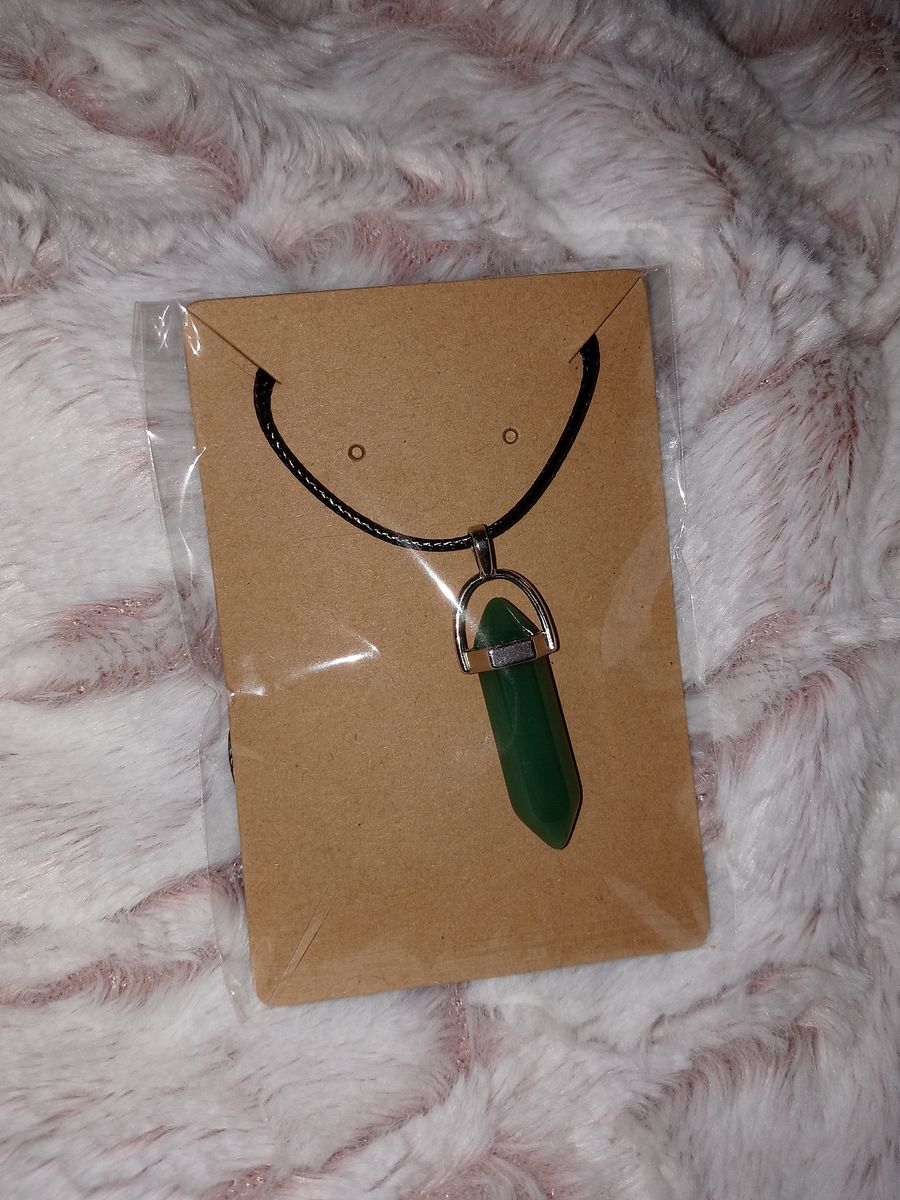 boss momma green healing stone necklace product image (1)