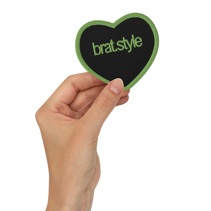 the bratstyle embroidered patch - heart product image (2)