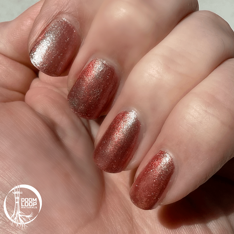 THE LAST SUMMERS - Magnetic Red and Frosted Ice Polish product image (10)