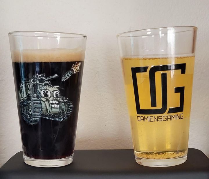 M3 Lee - DG Pint Glass product image (2)