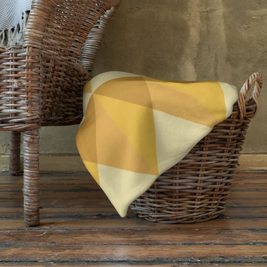 Throw Blanket 💛 I will focus my energy on what's good for me (127 × 153 cm) product image (10)