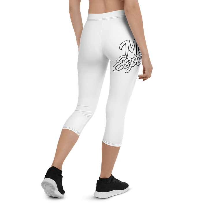 Flowing Elegance All-Over Capri Leggings product image (2)