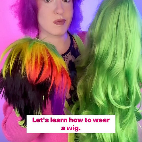 Do you have any wig questions? ✂️

I did a panel recently explaining wig styling and a lot of people wanted to know how to ac...
