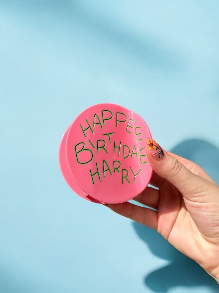 Harry Cake Hair Claw product image (1)