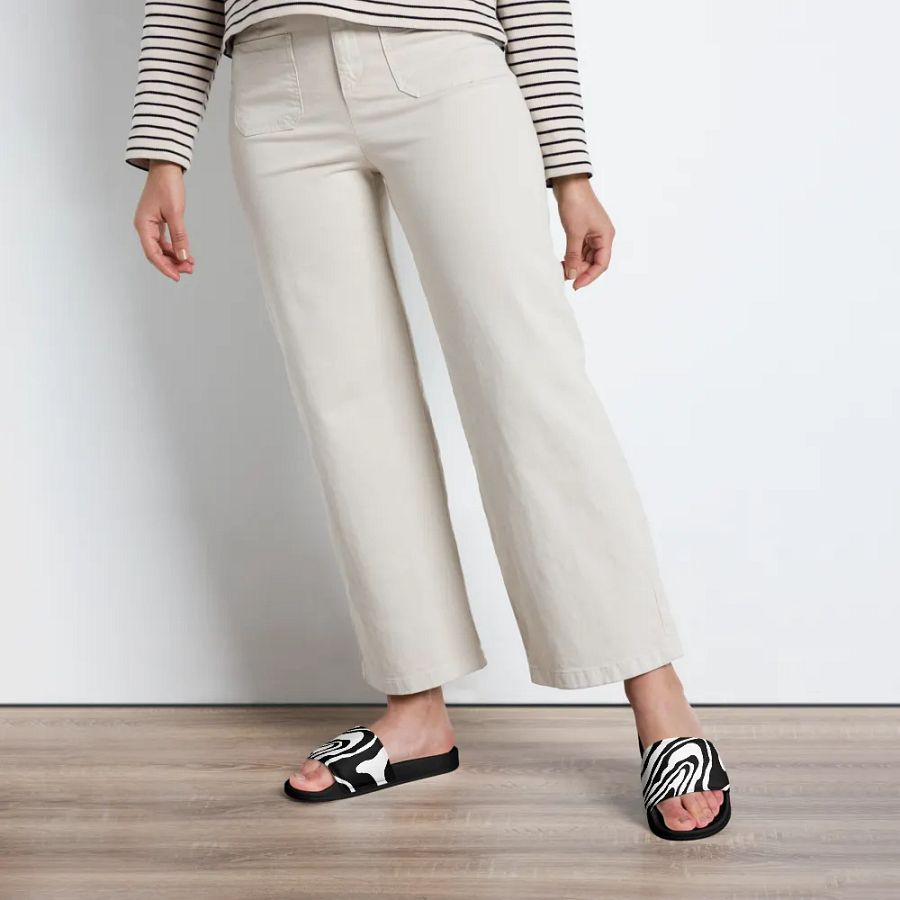 B/W Monochrome Printed Waves Women's Slides product image (4)