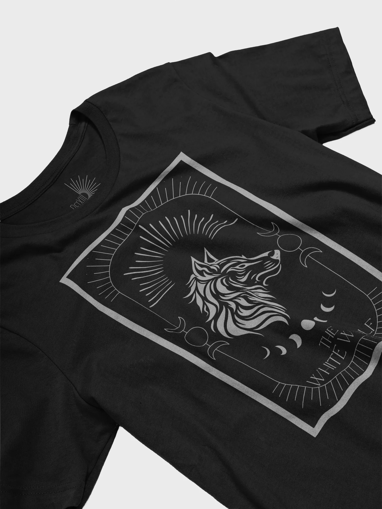 The White Wolf Silver Tarot T-Shirt product image (3)